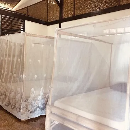 Pantai Paris Homestay Maumere Exterior photo
