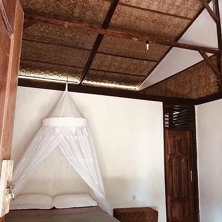 Pantai Paris Homestay Maumere Exterior photo